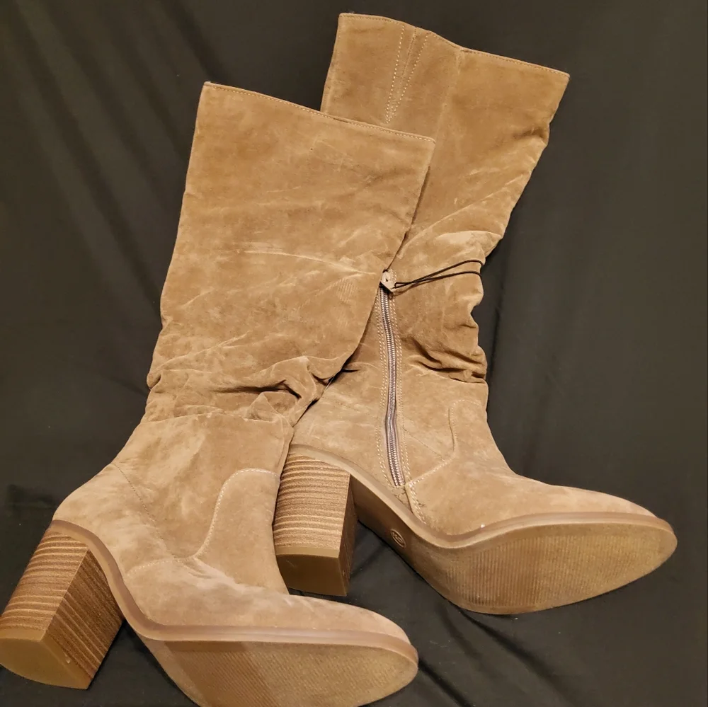 NOWT Universal Thread Lanier Heeled Scrunch Boots in Taupe - Picture 4 of 4